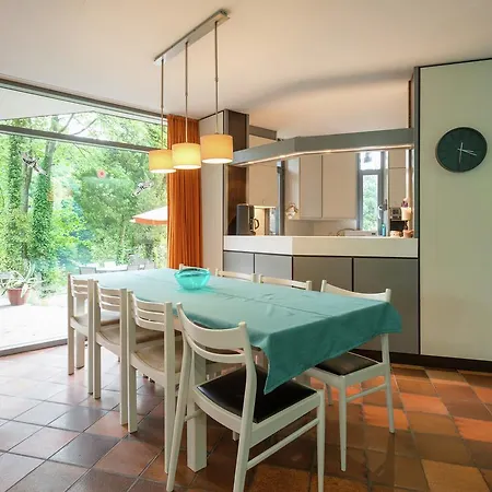 Spacious In Robertville With Swimming Pool Tatil Evi Waimes