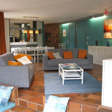 Spacious In Robertville With Swimming Pool Waimes