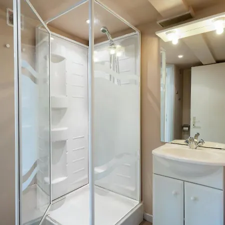 Ferienhaus Spacious In Robertville With Swimming Pool